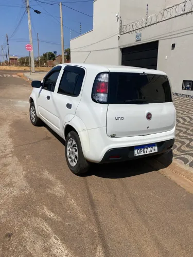 Fiat Uno Attractive 1.0 EVO Fire Flex 8V 5P 2019