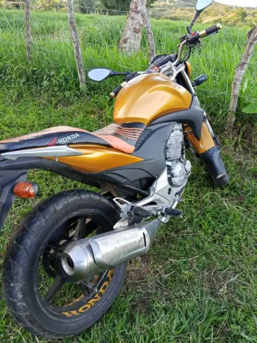 Cb300r 2010 vendo ou troco