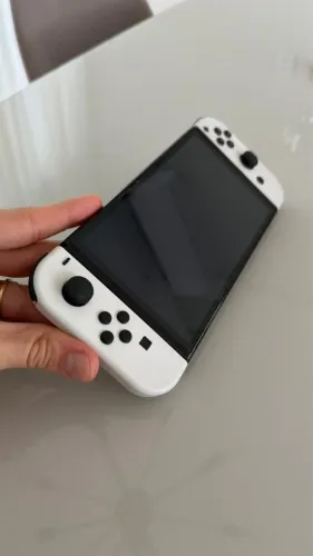 Nintendo Switch Oled 64GB