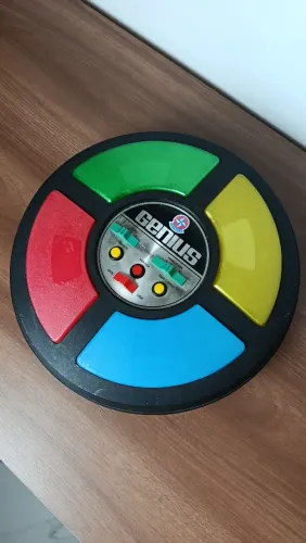 Brinquedo Genius Estrela
