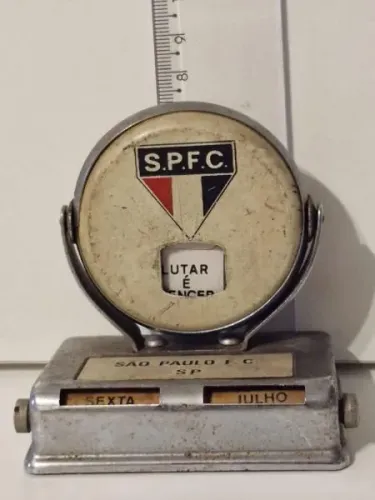Calendário de mesa perpétuo vintage de lata