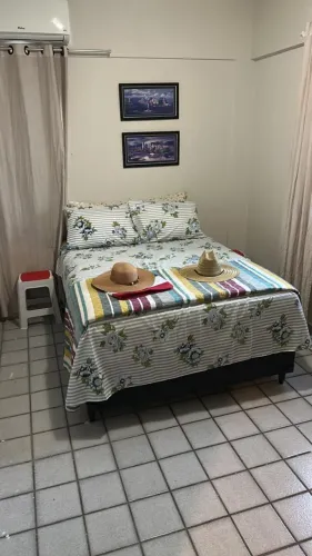CAMA BOX DE CASAL