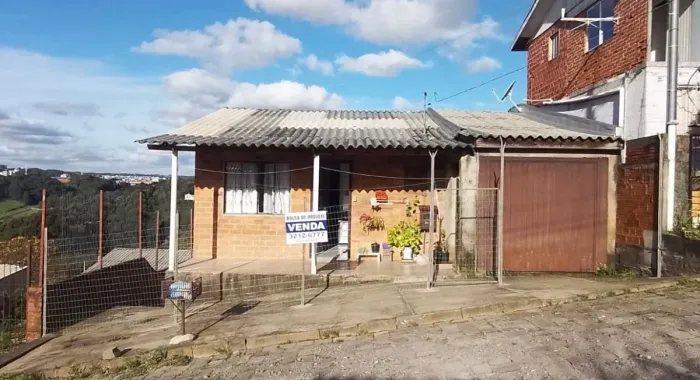 CAXIAS DO SUL - Casa Padrão - REOLON