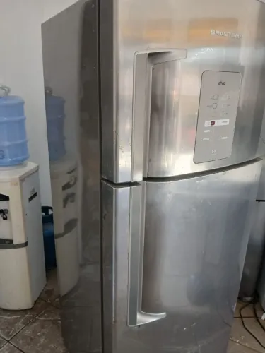Geladeira funcionando perfeitamente - com entrega