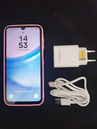 Vendo a15 5G com vidro da tela trocado valor a negociar