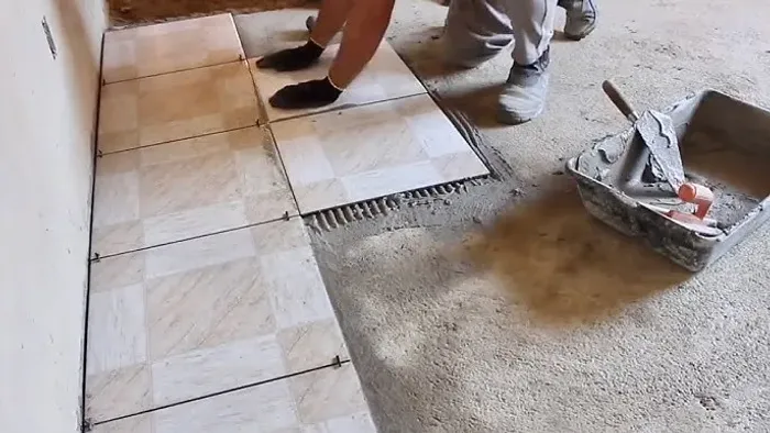 Assentamento de piso e porcelanato em apartamentos *