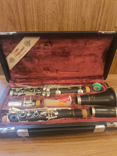 Clarinete Yamaha Ycl-651 (Profissional)