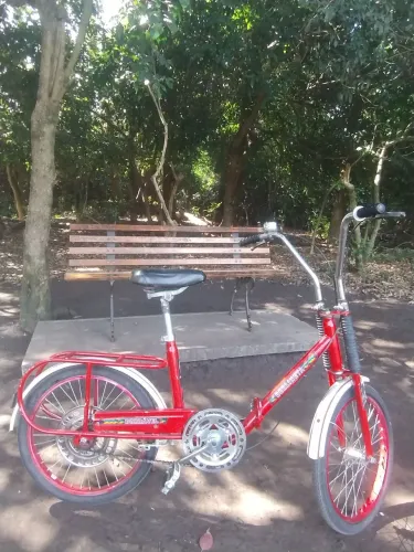 Bicicleta berlineta anos 70 com as peças originais 