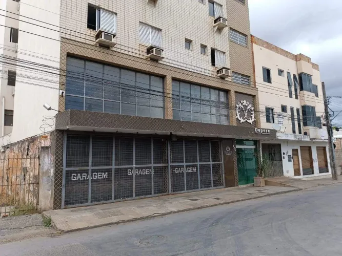 Ponto Comercial em Montes Claros, no bairro São José, para locação.