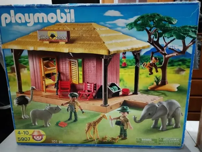 Playmobil Estação de Safári 5907 - Oambati Station com Animais e Acessórios