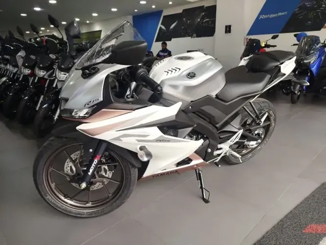 YZF R15 ABS 2026 - LUCAS YAMAHA