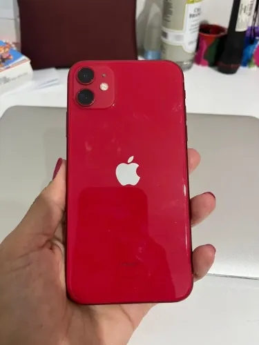 IPhone 11, 128g, vermelho, todo original, bateria 70%