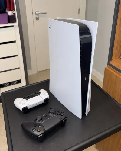 Playstation 5 FAT - 2 controles + 5 jogos
