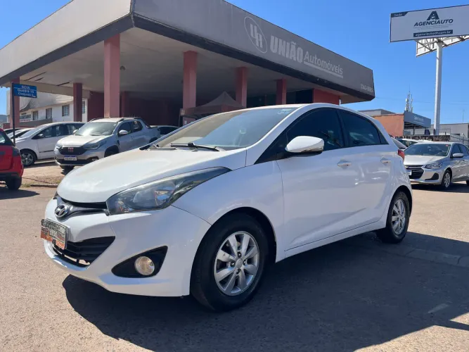 Hyundai HB20 C.style/c.plus 1.6 Flex 16V Aut. 2013