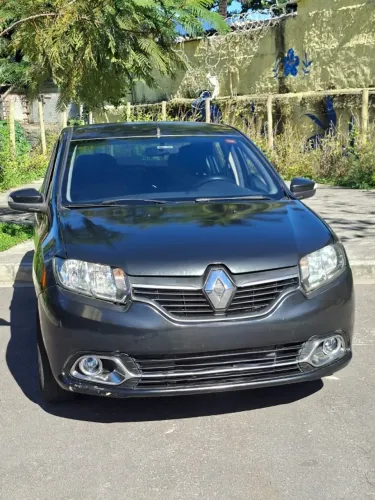 Renault Logan Dynamique Hi-flex 1.6 8V 4P 2014