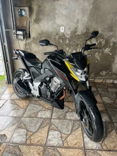CB 300 twister 2023