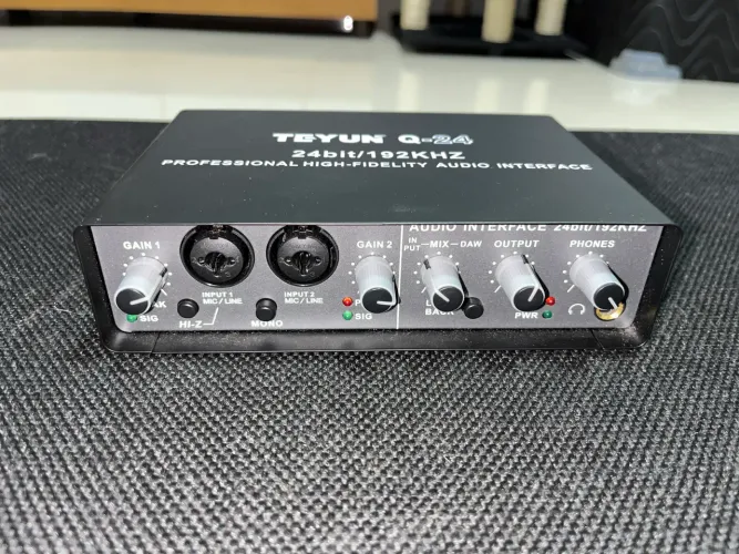 Interface de Áudio USB Teyun q24 24bit 192kHz AudioBox 2 Entradas 4 Saídas