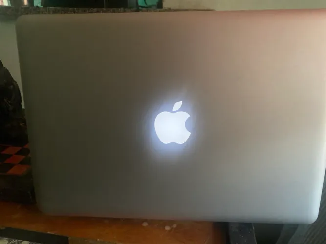 Macbook Pro 2012 - MacOS Monterey - HD 1 TB + Carregador