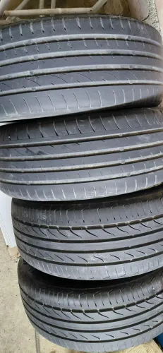 Vendo jogo de pneus 205 45 17 em ótimo estado