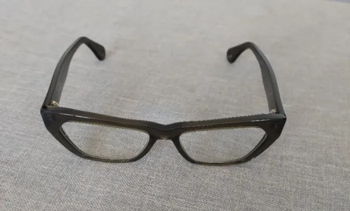 Óculos Lanvin feminino original, elegante armação acetato fumê transparente, otimo estado