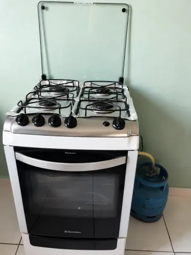 Vendo fogão 4 bocas (excelente estado)
