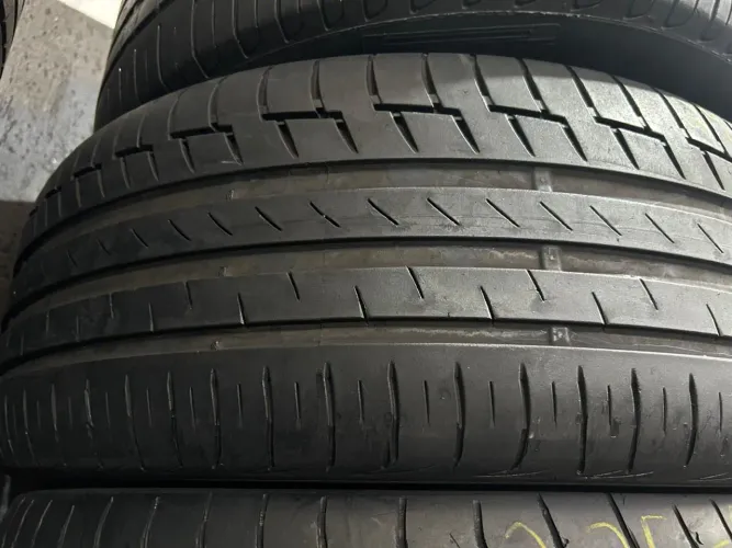 Pneu 245/50/20 continental por 350$ seminovo instalado