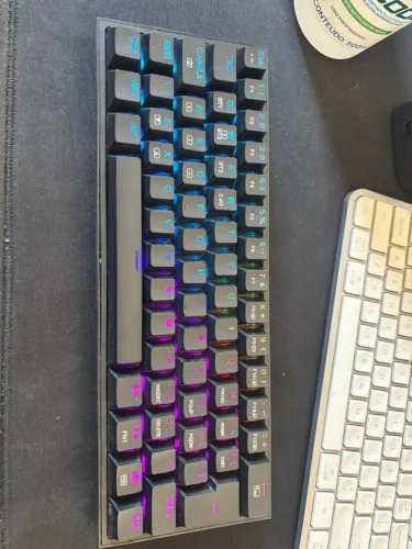 Teclado mecânico Redragon Fizz Pro K616 Rgb Switch Marrom Pro Outlet