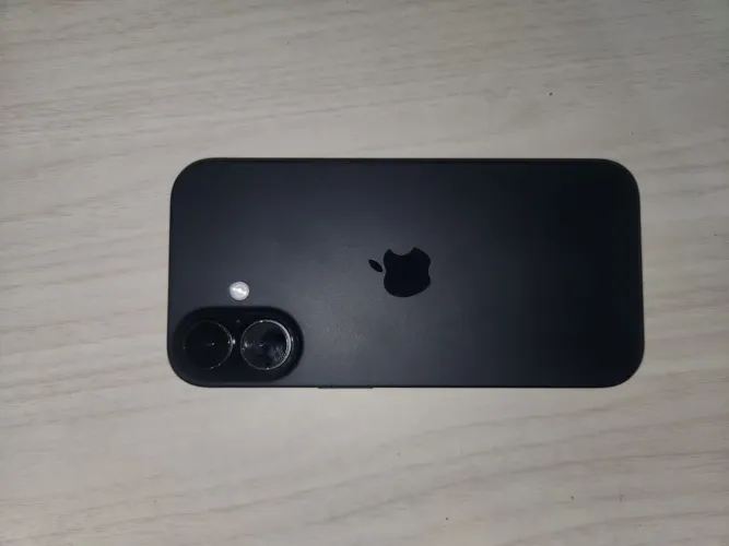 iPhone 16 256GB