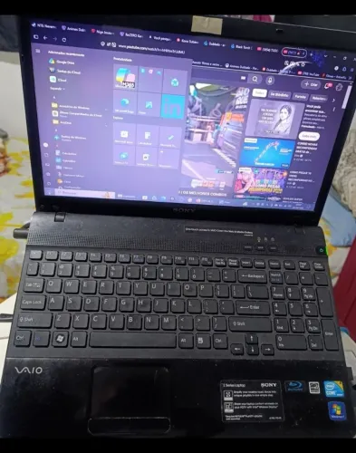 Notebook Sony Vaio com RAM de 8GB e ROM + SSD de 680GB - tela 15,5 polegadas