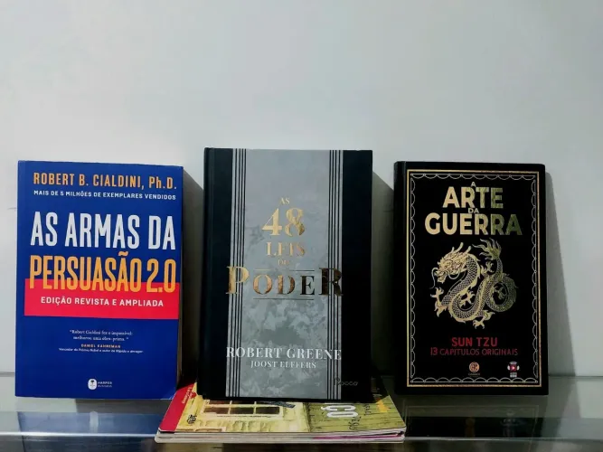 Combo 5 Livros: As 48 Leis do Poder (Capa Dura) + Persuasão e Clássicos
