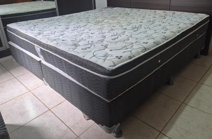 Cama