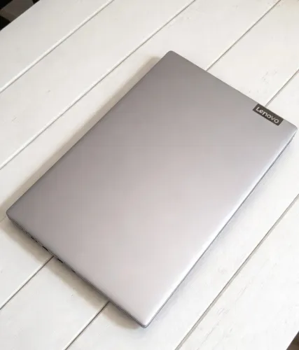 NOTEBOOK LENOVO TOP
