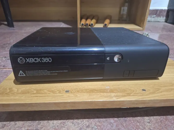 XBOX 360 "Não sei se funciona, to sem Fonte pra testar"