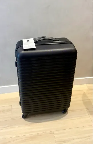 Mala de Viagem preta 23kg (TAM G) - Primark Europa - estado de nova (usada apenas uma vez)