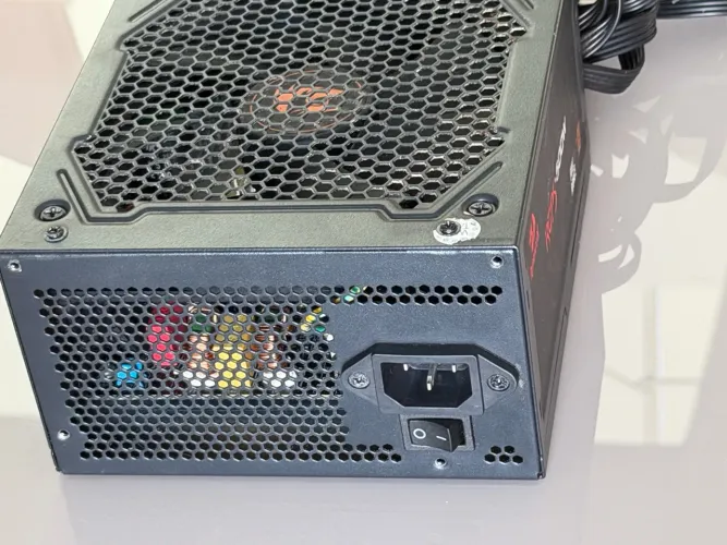 KIT FONTE REDRAGON 500W 80 PLUS BRONZE +i3 9100F lga 1151