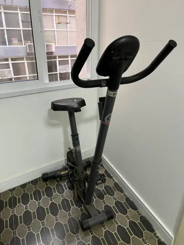 BICICLETA ERGOMÉTRICA