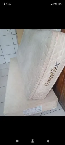 Cama box de solteiro molas ensacadas usada