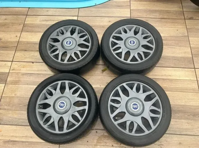Roda 15 Fiat Lúxuria 