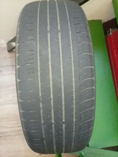 Pneu 195/55 R16 em ótimo estado, roda muito pneu comprado novo, (não é pneu recondicinado)