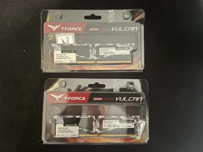 Memória Ram 16gb (2x8) DDR4 3200Mhz LACRADAS