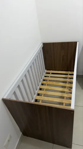 2 Berços + 2 Colchões - Usados Pouquíssimas Vezes