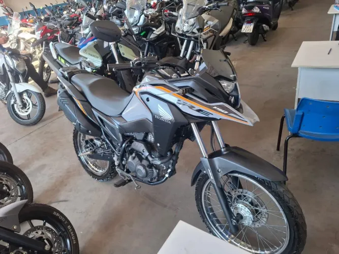 Honda XRE190 2025 shalom veículos
