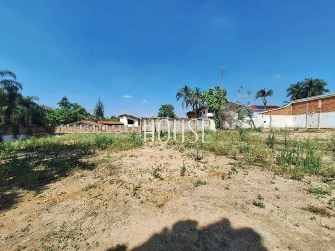 Terreno à venda em condomínio fechado em Sorocaba | 586m² em Residencial Village D'Avignon