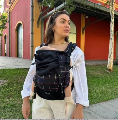 Mamãe canguru Dona Chica 