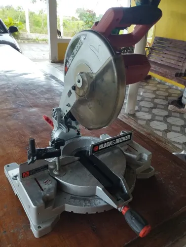 Serra de Esquadria Black Decker