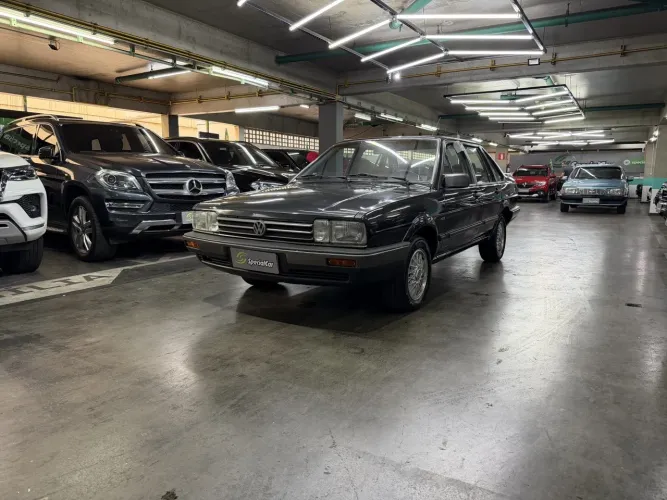 Volkswagen Santana Exclusiv 2.0 MI/ Executivo 2.0i (álcool) 1990