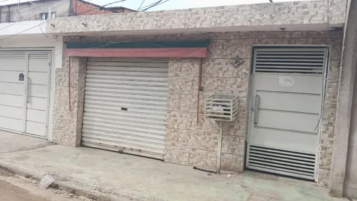 VENDA-SE salão comercial.