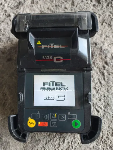 Máquina de Fusão Furukawa Fitel S123C