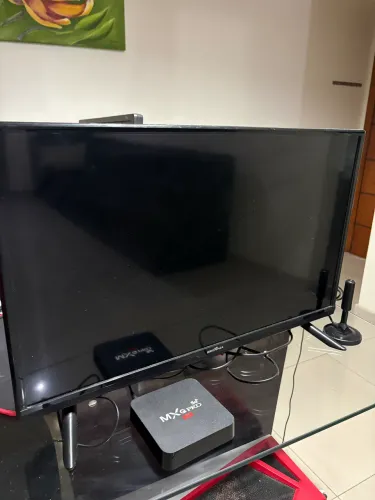 Televisão TV britânica 28 polegadas
