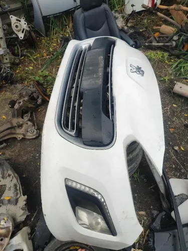 Para-choque dianteiro Peugeot 308